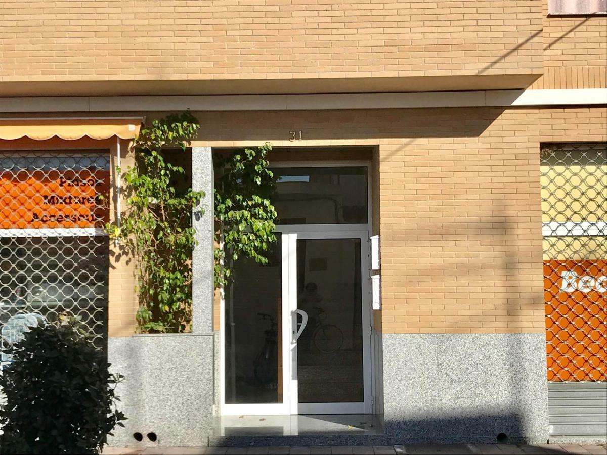 Apartamentos En Deltebre Luaran gambar