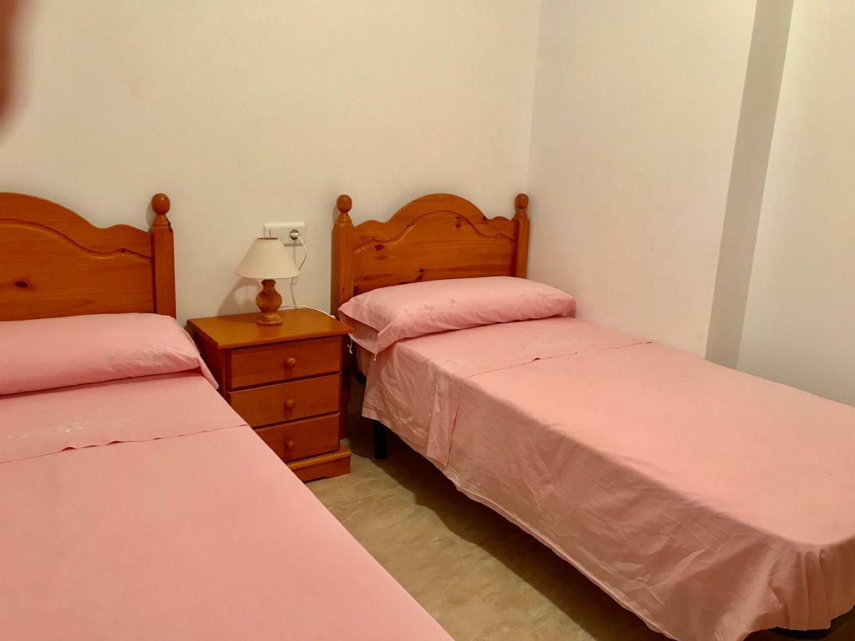 Apartamentos En Deltebre Luaran gambar