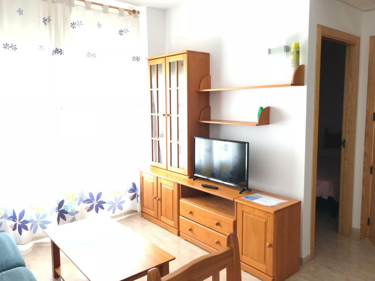Apartamentos En Deltebre Luaran gambar