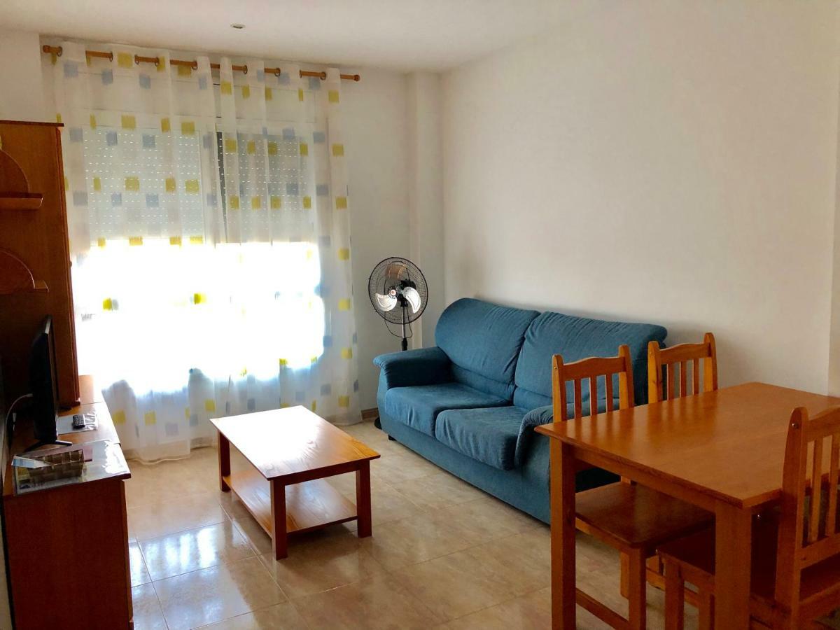 Apartamentos En Deltebre Luaran gambar