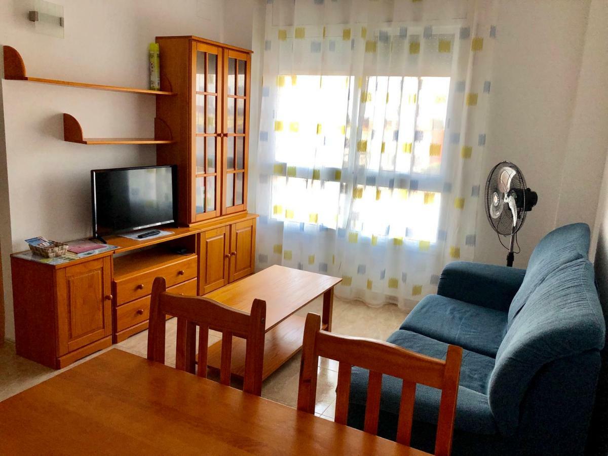 Apartamentos En Deltebre Luaran gambar