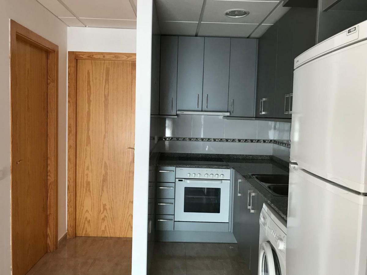 Apartamentos En Deltebre Luaran gambar