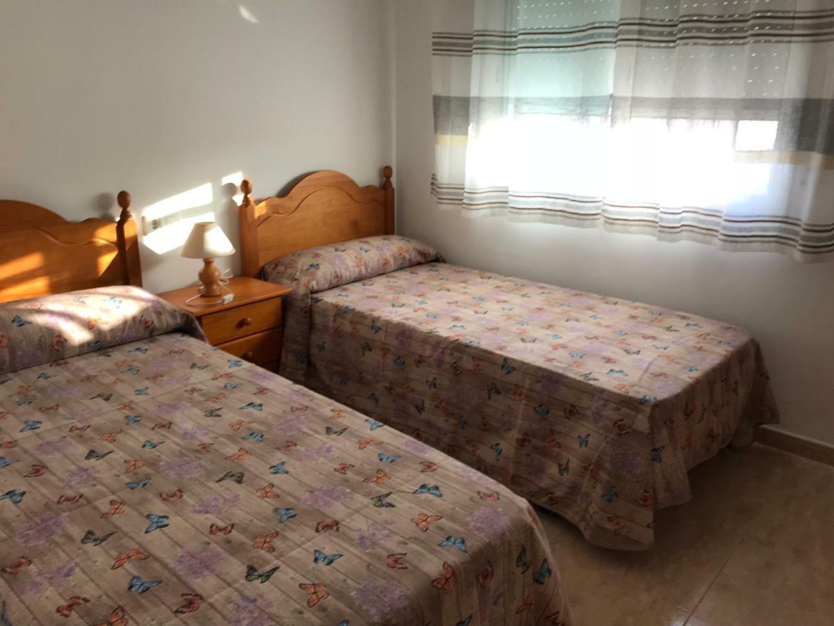 Apartamentos En Deltebre Luaran gambar