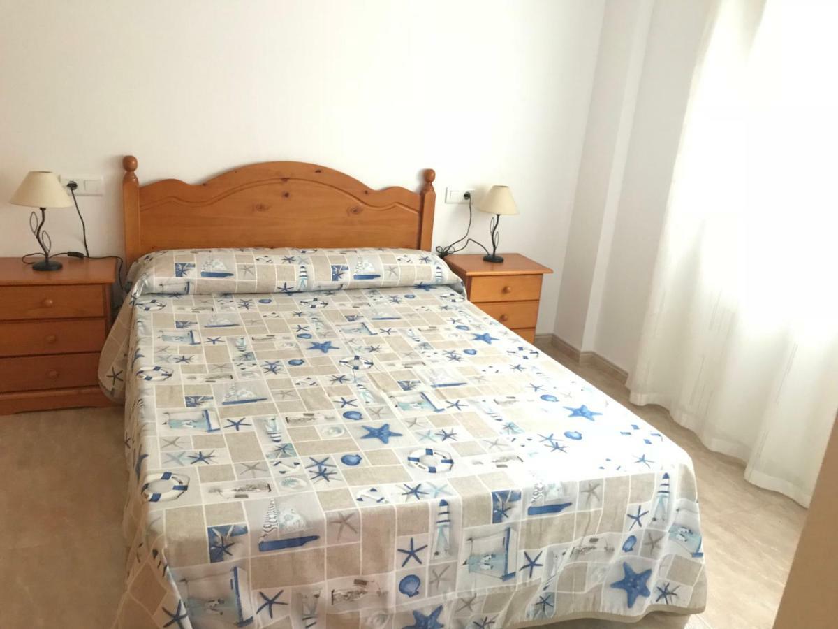 Apartamentos En Deltebre Luaran gambar