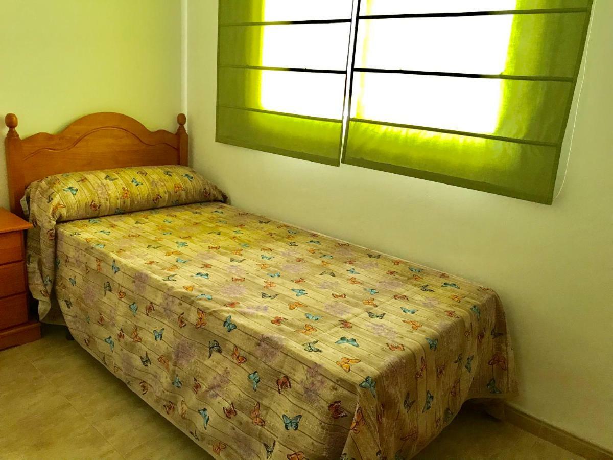 Apartamentos En Deltebre Luaran gambar