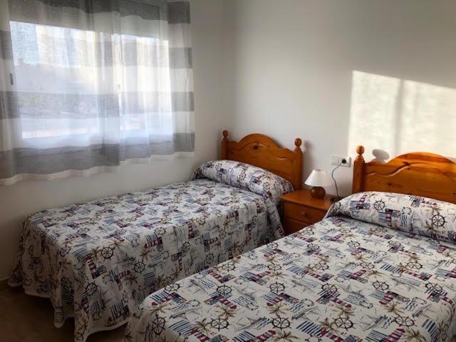 Apartamentos En Deltebre Luaran gambar